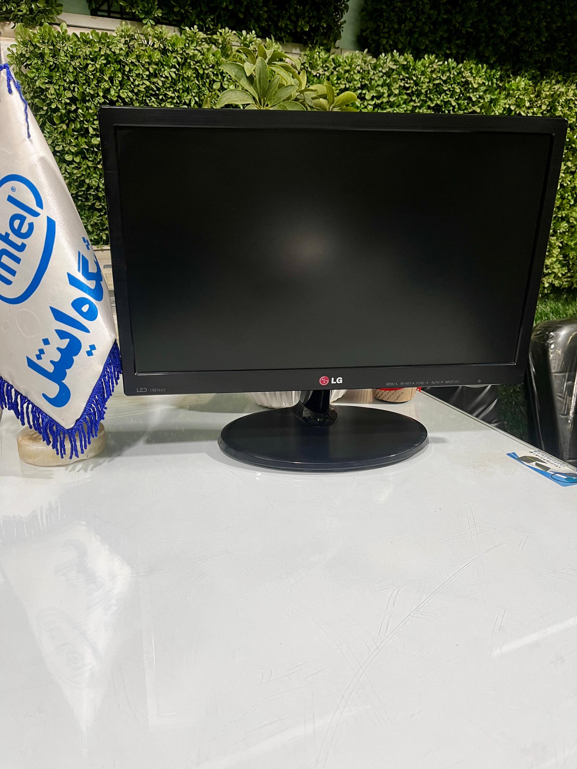 مانیتور LG 19EN43S/استوک